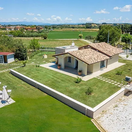 Villino Le Viole By Vacavilla Villa *