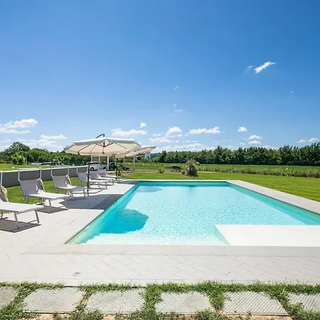 Villino Le Viole By Vacavilla Villa *