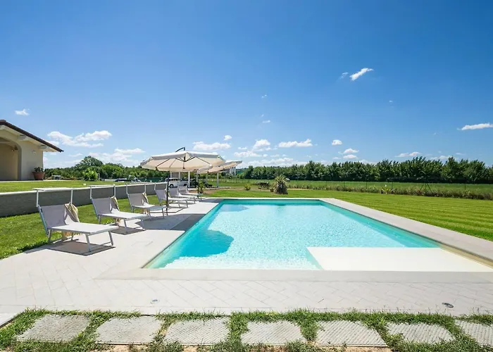 Villino Le Viole By Vacavilla Villa *